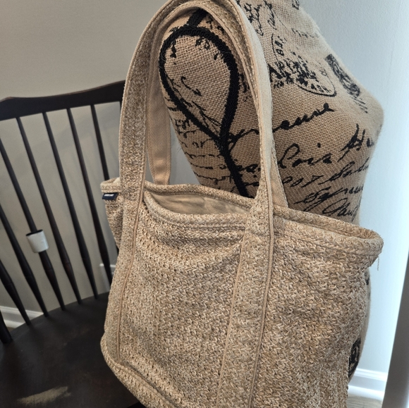 ❤️Lands End woven tote - Picture 2 of 6